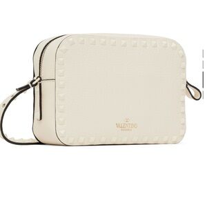 VALENTINO GARAVANI-Beige Rockstud Bag-pre-owned, Excellent condition.